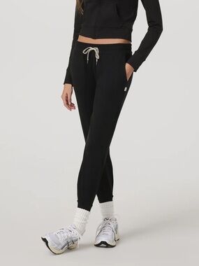 Vuori performance Black Track Joggers with Contrast Drawstring